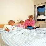بيت ريفي Hotel Hjallerup Kro