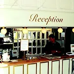 亚勒鲁普库洛酒店 3* Hjallerup