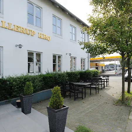 Hotel Hjallerup Kro Мини-отель 3*