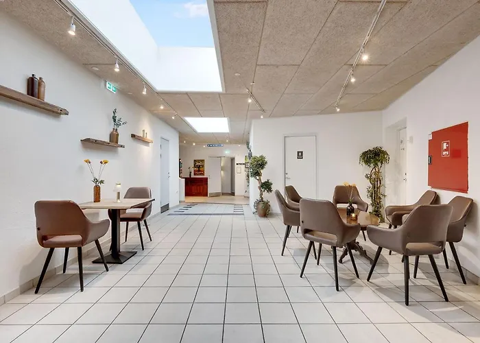 Мини-отель Hotel Hjallerup Kro 3*