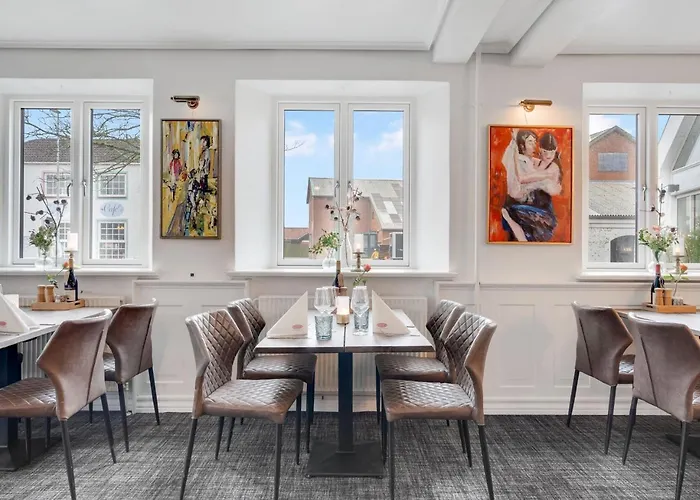 Мини-отель Hotel Hjallerup Kro