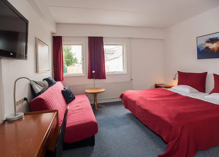 Мини-отель Hotel Hjallerup Kro 3*