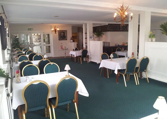 Мини-отель Hotel Hjallerup Kro Hjallerup