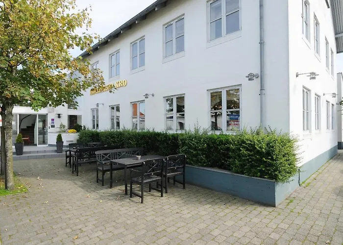 Мини-отель Hotel Hjallerup Kro